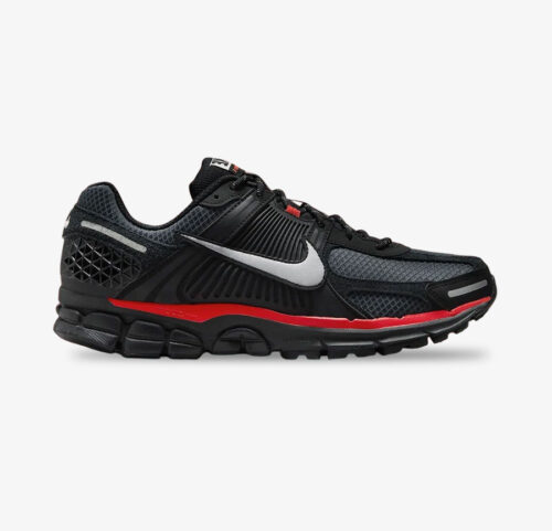 Vomero 5 Black Red