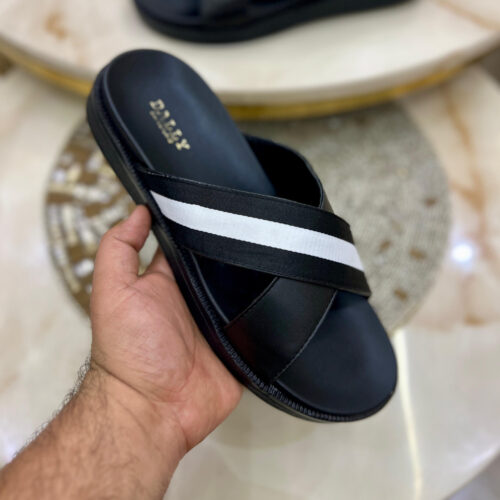 Gucci slides