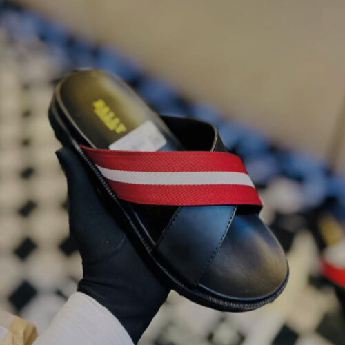 Gucci slides