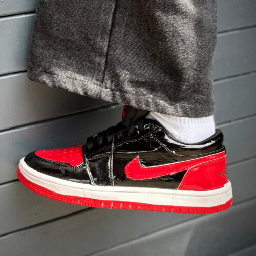 Nike SB dunk red glossy low angle