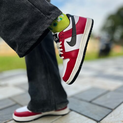 Nike sb dunk cherry